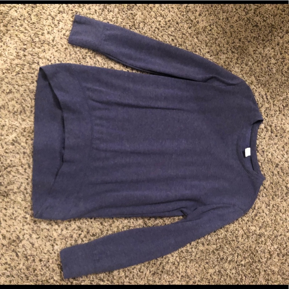 Women’s Blue Sweater. M